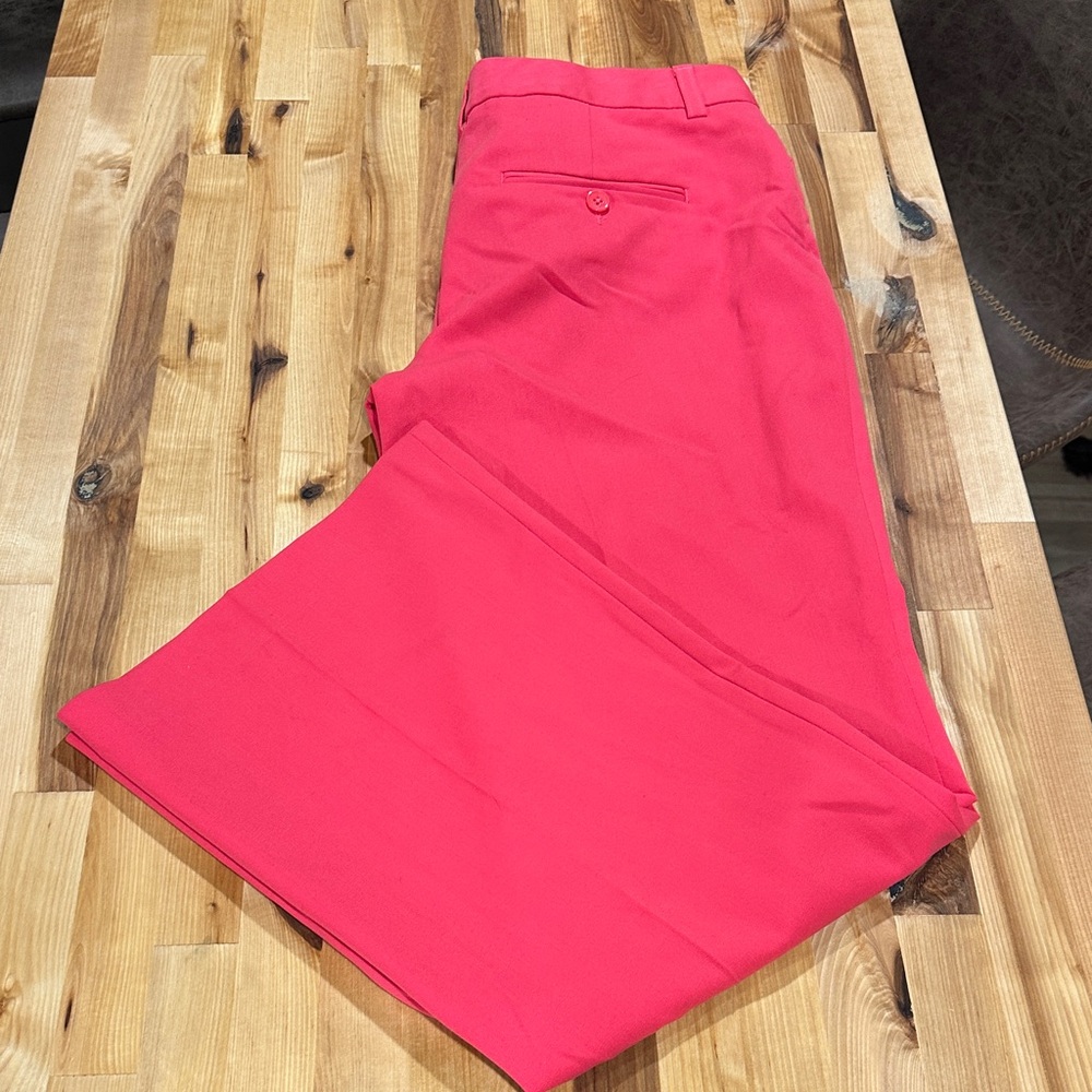 Express Editor Pink Trousers